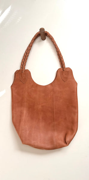 Hobo all leather tote- tan