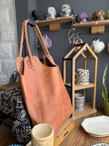 Hobo all leather tote- tan