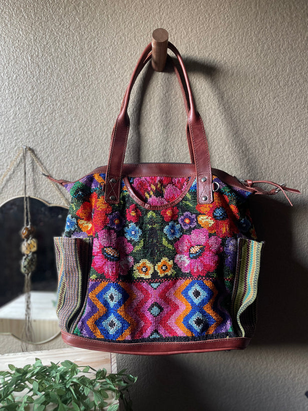 Removable crossbody strap