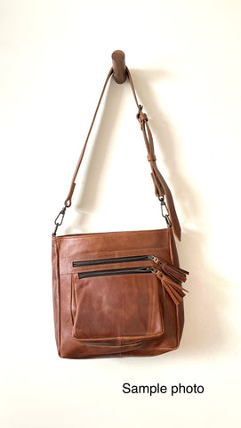 The Jackie crossbody day bag 301 EXTRA DARK TAN