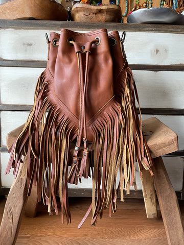 “La V” fringe Bucket Bag 803